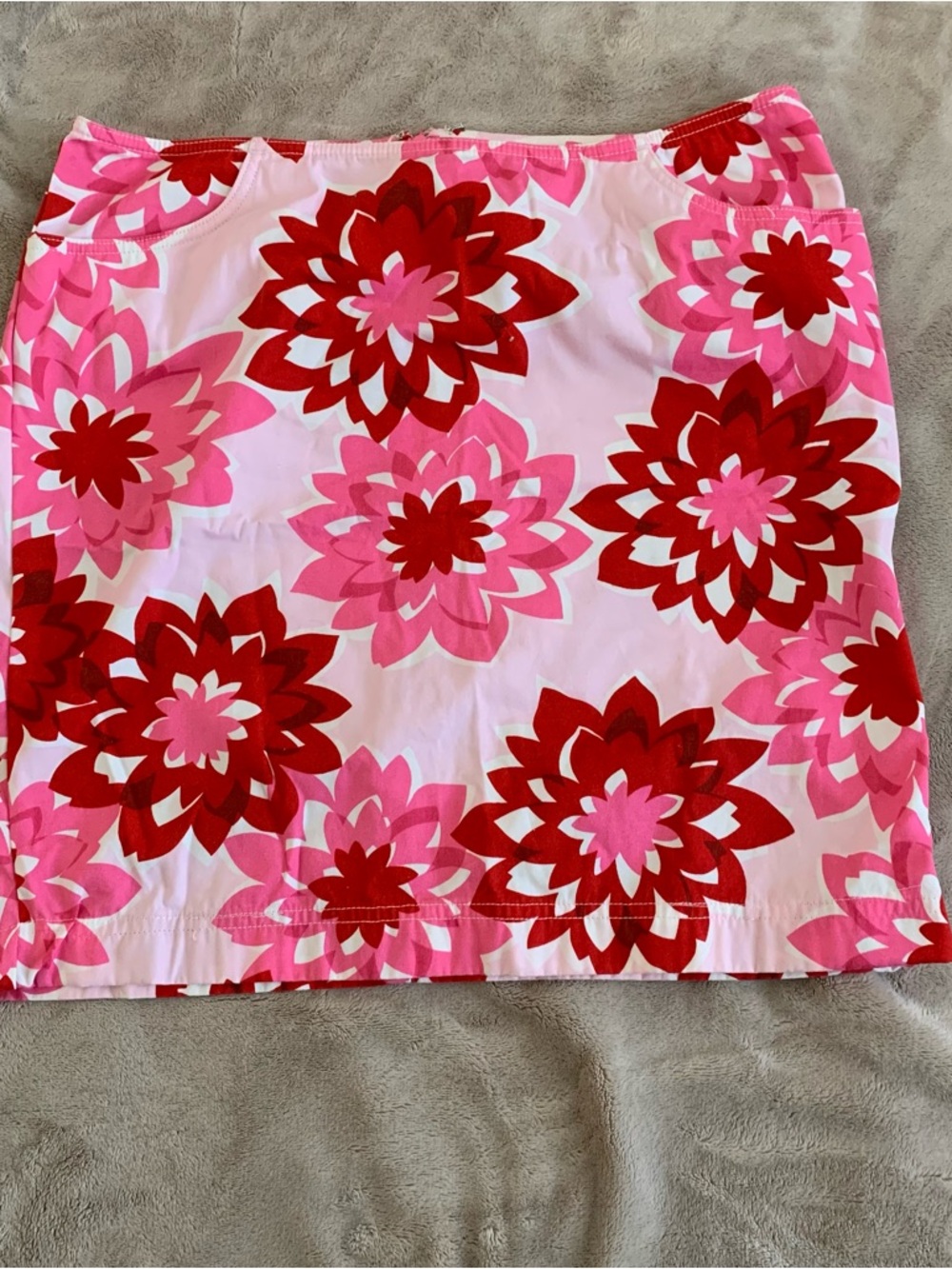 LOFT Pink Floral Cotton shirt Size 8